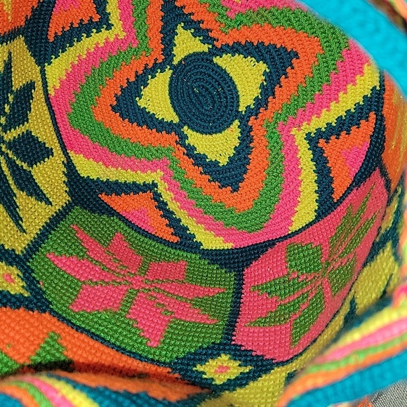 Wayuu Handmade Neon Rhinestone Drawstring Tote Shoulder Bag Purse Handbag - Picture 11 of 13